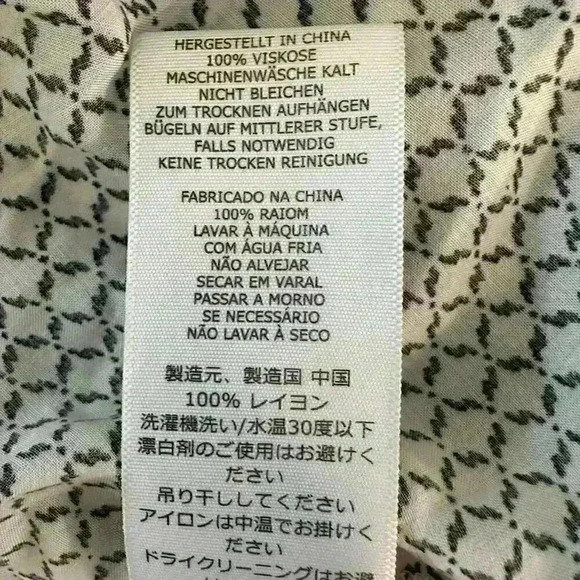 SOFT JOIE Yone Challis Rayon Peasant White/Black Tile Print Blouse Size Small - Picture 8 of 10